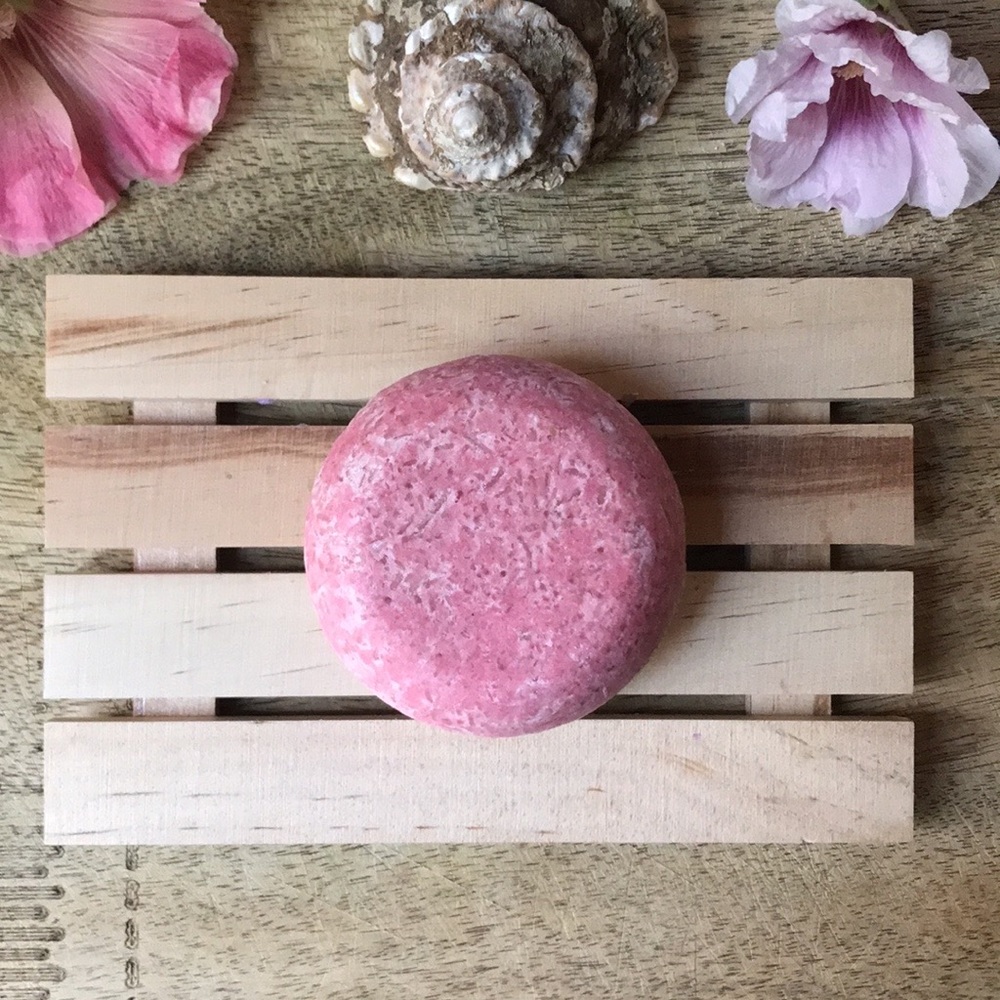 VANILLA&COCONUT Shampoo Bar / Mountain Mom Soap Co - Picture 3 of 5